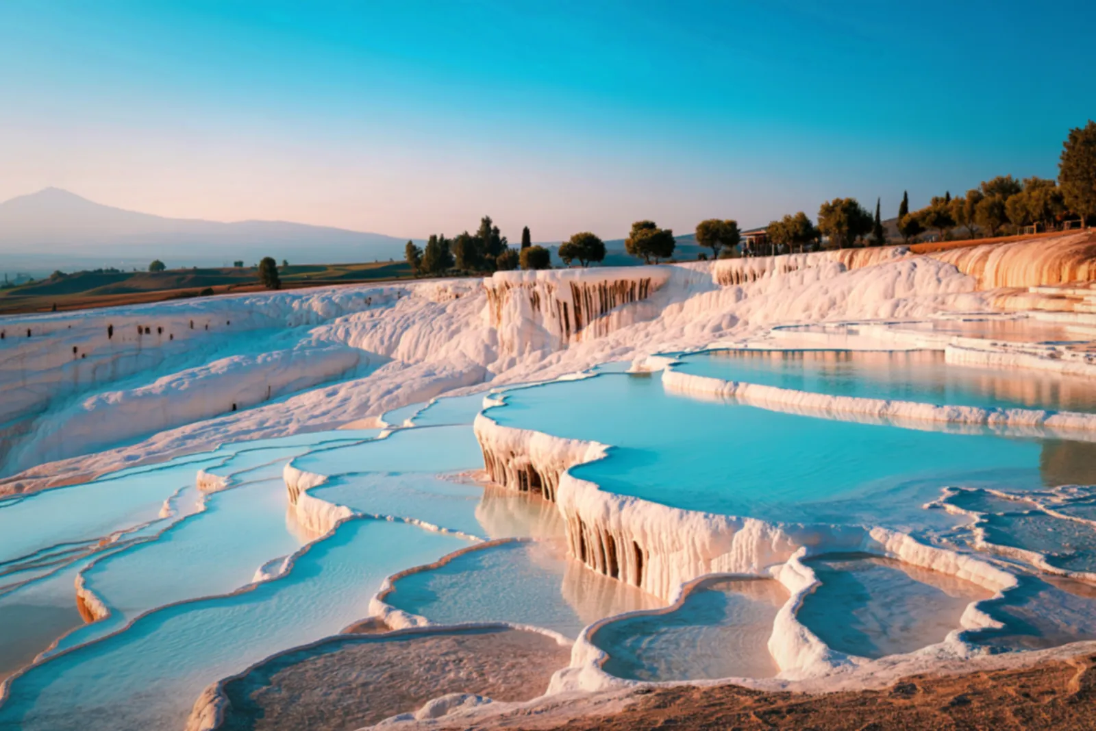 Terraços brancos de Pamukkale na Turquia